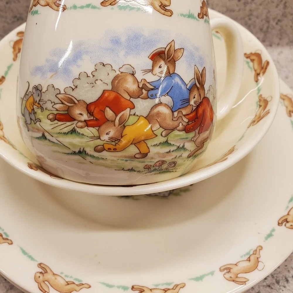 5 PC Vtg Royal Doulton Child's Bunnykins 3 Plates Birthday Spaceship TV Bowl Mug